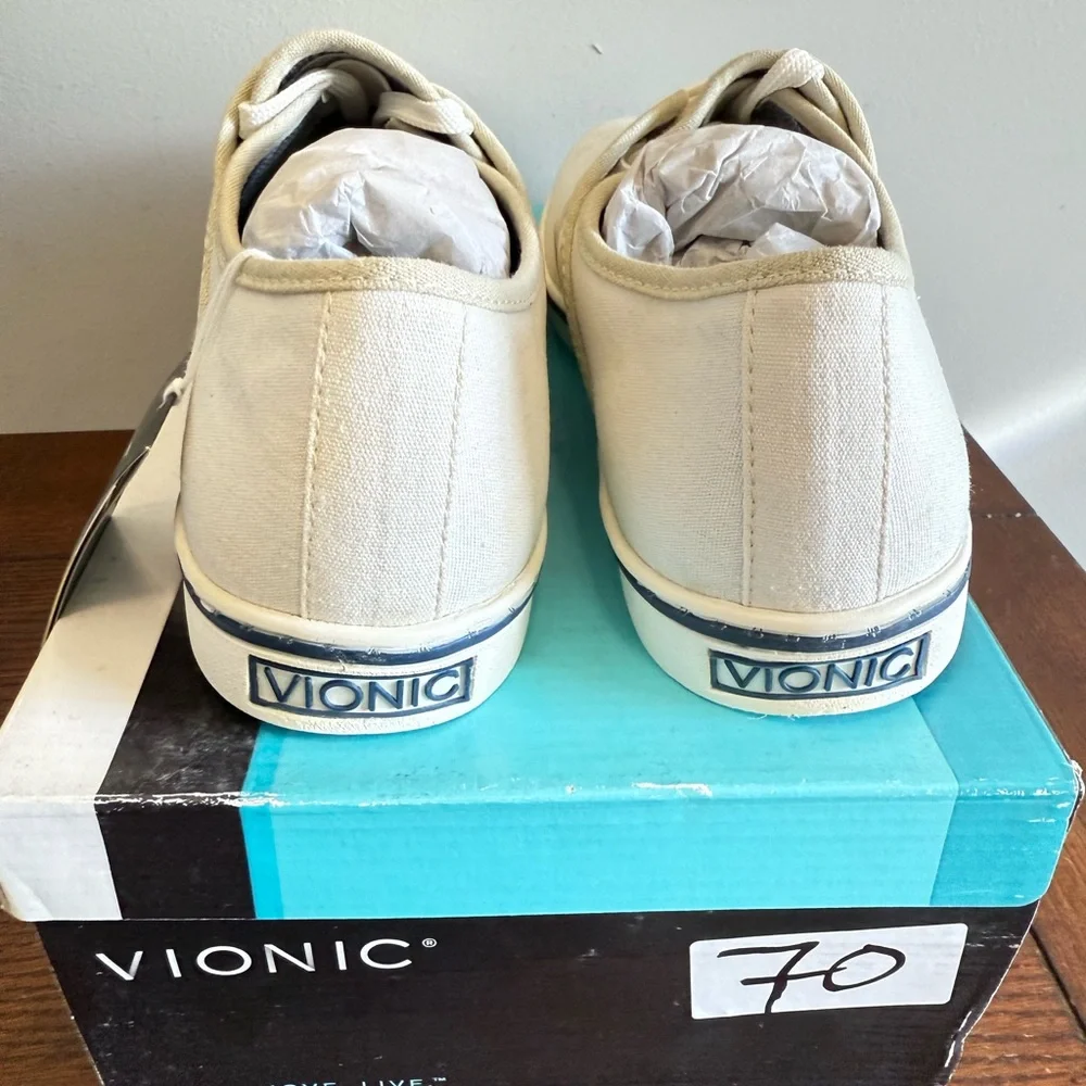 Vionic Bryson Lace Up Canvas Sneakers White TVM4059 Men's 8‎ NEW